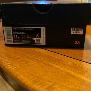 Air Jordan 1s Retro High OG Patent Bred. Black White and Red Color. Size 11 C